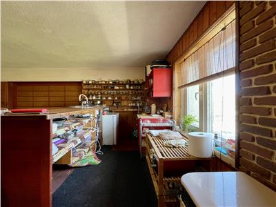 EXCLUSIVITATE  Vanzare 2 camere  Cornisa la 650 m de UMF