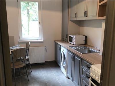 Apartament cu 3 camere de inchiriat, in 7 Noiembrie la 550 m de UMF