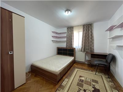 Apartament cu 3 camere de inchiriat, mobilat si utilat, in 7 Noiembrie