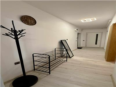 I am renting a modern, equipped and furnished 3room apartment 5 minutes from UMF