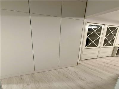 I am renting a modern, equipped and furnished 3room apartment 5 minutes from UMF