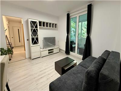 I am renting a modern, equipped and furnished 3room apartment 5 minutes from UMF
