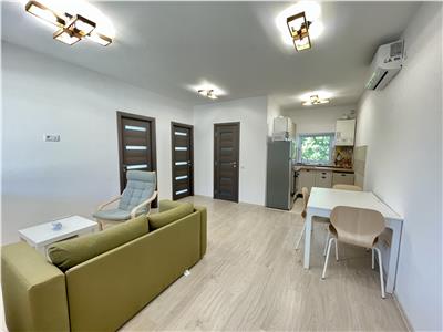 Apartament nou cu 3 camere, cu terasa si curte proprie, in Unirii