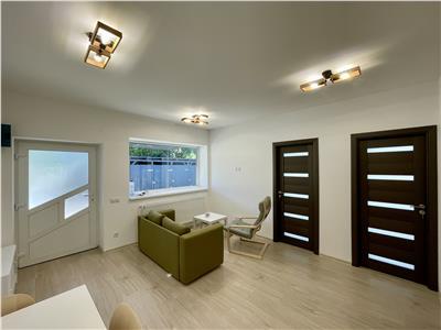 Apartament nou cu 3 camere, cu terasa si curte proprie, in Unirii
