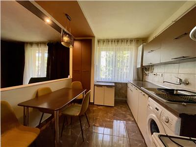Apartament cu 2 camere de vanzare in 7 Noiembrie la 550 m de UMF