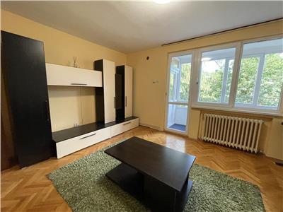 Apartament cu 3 camere de inchiriat, in Cornisa la 450 m de UMF