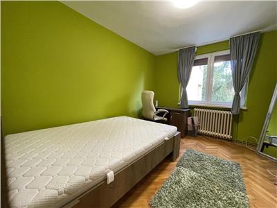 Apartament cu 3 camere de inchiriat, in Cornisa la 450 m de UMF