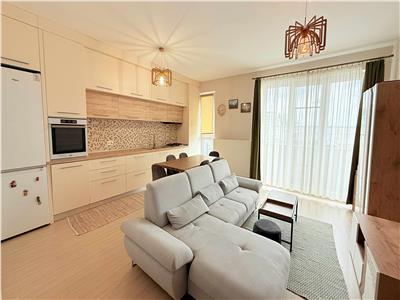 Vand apartament cu 2 camere, mobilat complet in Complexul Maurer