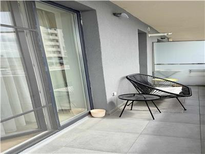 Vand apartament cu 2 camere, mobilat complet in Complexul Maurer