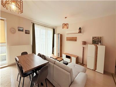 Vand apartament cu 2 camere, mobilat complet in Complexul Maurer