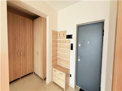 Vand apartament cu 2 camere, mobilat complet in Complexul Maurer