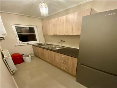 Apartament cu 2 camere, mobilat si utilat, in 7 Noiembrie la 800 m de UMF