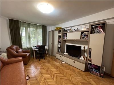 Apartament cu 2 camere de inchiriat, mobilat si utilat, in 7 Noiembrie