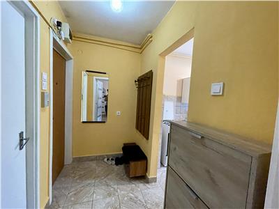 Apartament cu 2 camere de inchiriat, in 7 Noiembrie la 800 m de UMF
