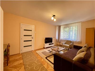 Apartament cu 2 camere de inchiriat, in 7 Noiembrie la 800 m de UMF