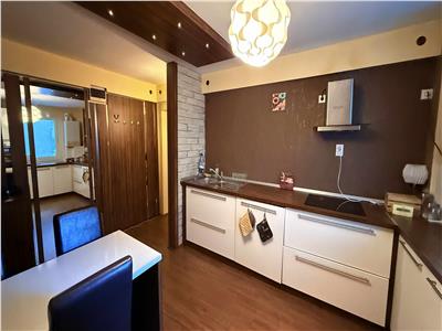 Inchiriez apartament cu 4 camere complet mobilat la Fortuna
