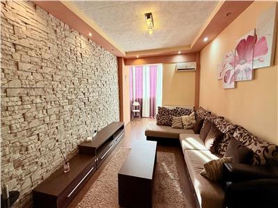 Inchiriez apartament cu 4 camere complet mobilat la Fortuna