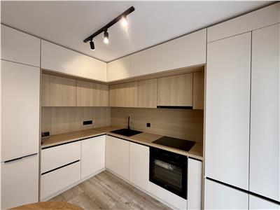 Vanzare apartament cu 2 camere, amenajat lux, complex Ama Residence