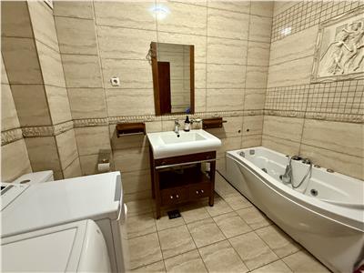 Apartament cu 3 camere si 2 bai, modern, in 7 Noiembrie