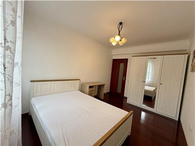 Apartament cu 3 camere si 2 bai, modern, in 7 Noiembrie