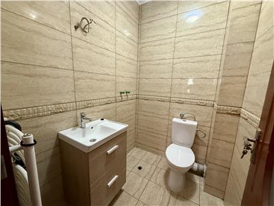 Apartament cu 3 camere si 2 bai, modern, in 7 Noiembrie