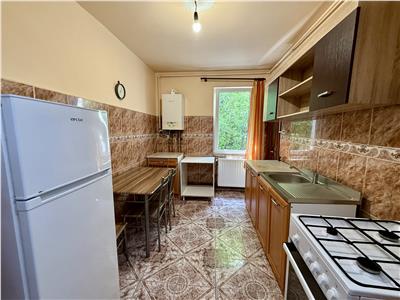 Apartament cu 2 camere de inchiriat, decomandat, in Tudor