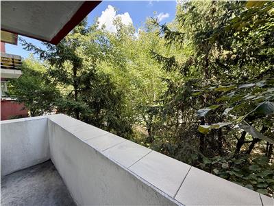 Apartament cu 2 camere de inchiriat, decomandat, in Tudor