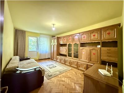 Apartament cu 2 camere de inchiriat, decomandat, in Tudor
