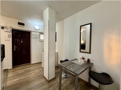Apartament cu 1 camera de inchiriat, modern, in Piata Victoriei