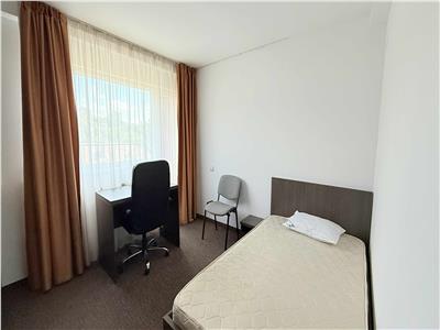 Inchiriez apartament cu 4 dormitoare, 2 bai in 7 Noiembrie la 12 min de UMF