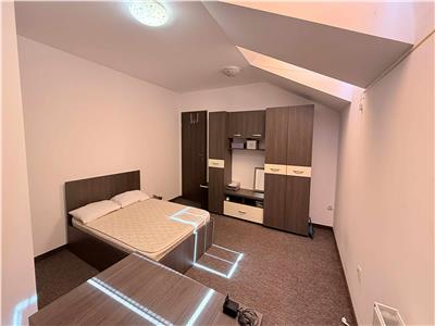 Inchiriez apartament cu 4 dormitoare, 2 bai in 7 Noiembrie la 12 min de UMF