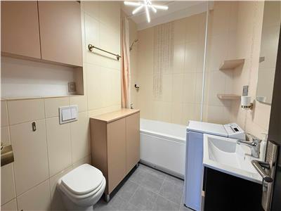 Inchiriez apartament cu 2 camere, mobilat modern, 115mp la 2 minute de Primarie