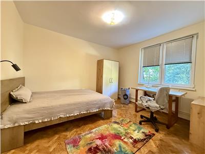 Apartament cu 2 dormitoare, decomandat, modern, in Cornisa
