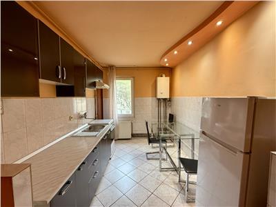Apartament cu 2 camere de inchiriat, decomandat, in Tudor