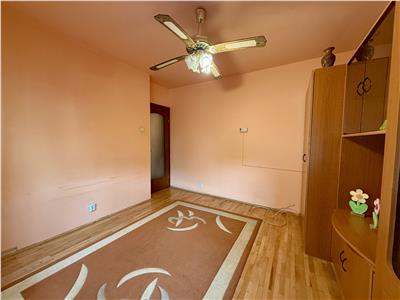 Apartament cu 2 camere de inchiriat, decomandat, in Tudor