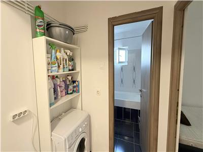 Inchiriez apartament cu 4 camere complet mobilat in zona Ultracentrala