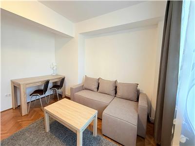 Inchiriez apartament cu 4 camere complet mobilat in zona Ultracentrala