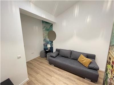 Apartament cu 3 camere de inchiriat, modern, zona Semicentrala