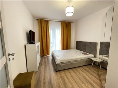 Apartament cu 3 camere de inchiriat, modern, zona Semicentrala
