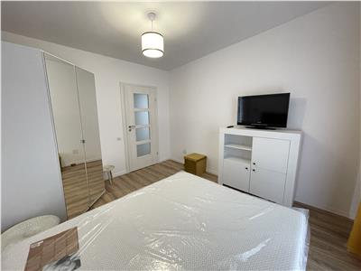 Apartament cu 3 camere de inchiriat, modern, zona Semicentrala