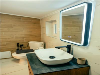 Inchiriez apartament cu 2 camere, modern, in 7 Noiembrie, 700 m de UMF