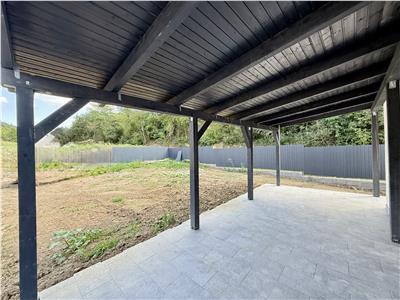Casa noua cu 5 camere de vanzare semifinisata, teren 500 mp in Corunca
