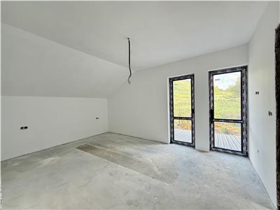 Casa noua cu 5 camere de vanzare semifinisata, teren 500 mp in Corunca