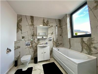 Apartament cu 2 camere de inchiriat, bloc nou la 1,5 km de UMF