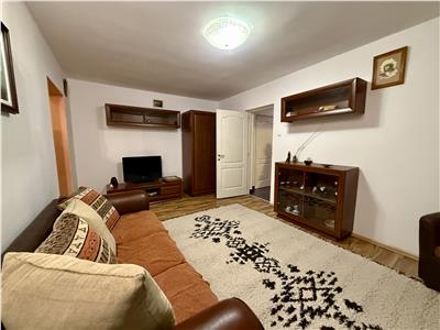 Apartament cu 3 camere mobilat si utilat, in Cornisa la 1,2 km de UMF