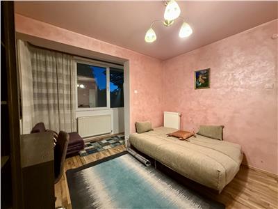 Apartament cu 3 camere mobilat si utilat, in Cornisa la 1,2 km de UMF