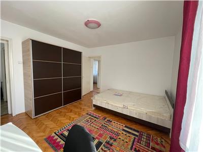 Apartament cu 3 camere, modern, in 7 Noiembrie la 500 m de UMF