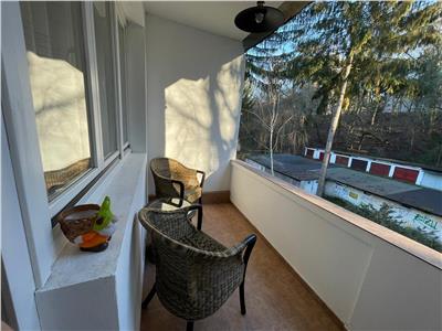 Apartament cu 3 camere, modern, in 7 Noiembrie la 500 m de UMF