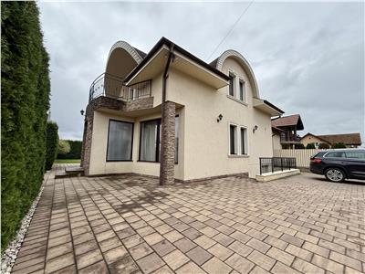 Casa cu 4 camere de vanzare, 600 mp teren, in Sancraiu de Mures