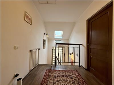 Casa cu 4 camere de vanzare, 600 mp teren, in Sancraiu de Mures